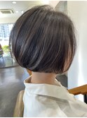 ショートボブ