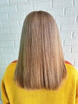 サロン デュッカ(Salon Duka) ハイトーンセミロング