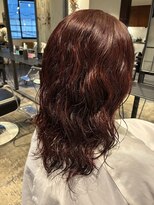 エクリュ 北浦和店(ecru)&nbsp;深みカシスレッド×ゆるウェーブミディ