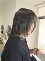 ヨーロ(yolo)&nbsp;透明感抜群オリーブグレージュ