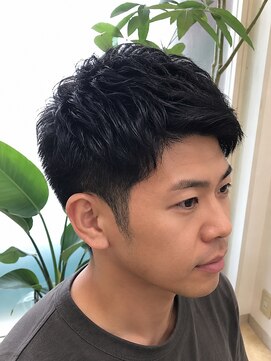 ヘアースタジオフォルム ツーブロックスッキリショート