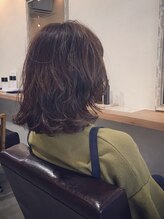 ルフレ ヘア ライフ(reflet hair life) ウェーブで動きを付けたふんわりボブスタイル