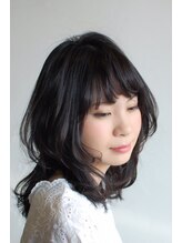 リゾートエフ(Resort.f) 厚めバングで差をつけて♪大人かわいいくびれセミディ☆