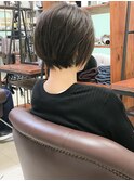 大人かわいいマニッシュショートネイビーカラーフレンチボブ
