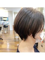 アローズソワン(HELLO'S SOIN)&nbsp;クセ毛もまとまるショートスタイル　3/21
