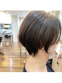 クセ毛もまとまるショートスタイル 3/21