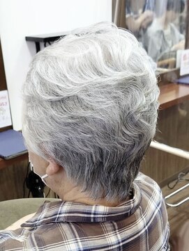 ヘアアンドスパ アイリス hair&spa Iris 【南鳩ヶ谷1分☆30代からの本格サロン】ショートレイヤー