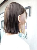 ホワイトベージュ×イヤリングカラー