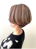 ベージュ ハイライト