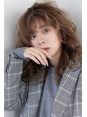 ルーズヘアくびれヘアくすみカラー前髪あり大人色気20代30代40代
