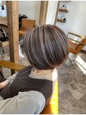 ショートボブ