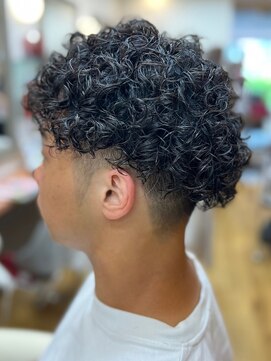 ヘアーメイク ツインズ(Hair Make TWINS) スパイラルパーマ