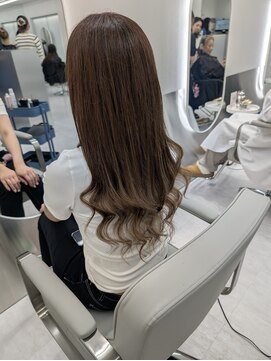 リノン(LINON) ブラウンロングヘアー