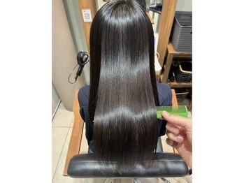 ザ リアン タチカワ(The Lien TACHIKAWA)の写真/最新技術《アミノ酸ストレート》で、ずっと触れていたくなる様な理想のストレートヘアーに！