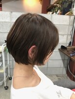ルーファス 恵比寿 渋谷(Ruufus) 女性らしい丸みのラインショートボブ【Ruufus恵比寿渋谷】314b1