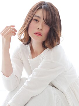 ビューティーアンドフリー ハチ(Beauty&Free 8 HACHI) 大人 小顔 ナチュラルボブ