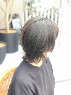 ベル(BELL) スタイリング簡単♪【くびれ外ハネヘア】ひし形シルエット