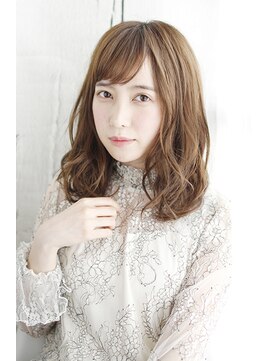 ラクシア(LUXIA) セミロングゆるミックスカール