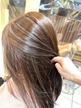 クオリス 上板橋店(QUALIS) 髪質改善　ツヤ髪艶カラー　ナチュラルレイヤーストレート　小顔