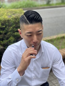 フォーコーナーズカットショップフェイビーズ 名古屋西(FourCornersCutShop favey's) barber style【刈り上げ】【メンズカット】【フェード】
