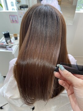 エミュスト(Emuest) 髪質改善トリートメント 髪質改善心斎橋