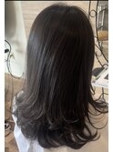 暗めでもオシャレな透明感グレージュカラー