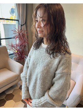 リベラル(liberal) ロングレイヤーパーマ【30代/40代/50代】