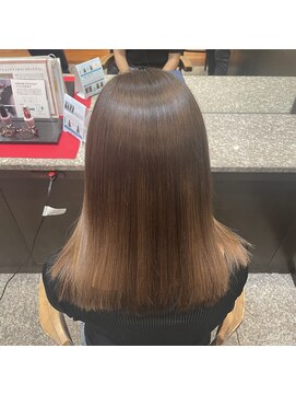 美容室イサ 伏見店(ISA) 艶髪ストレート