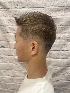 グレイスフル バーバープラチナム 六本木店(Graceful Barber platinum) アッシュカラースパイキーショート