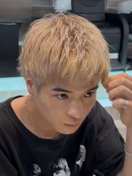 フィフスパーク(fifth PARK) 渋谷スパイキーショートブリーチ刈り上げショートメンズカット