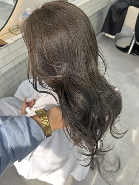 リル(lilu) グレージュ×レイヤーカット