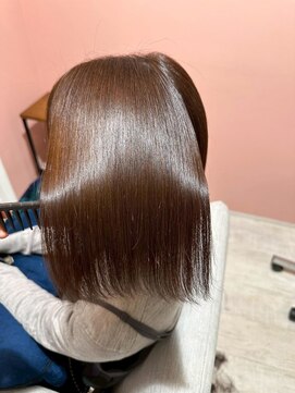 メルク ユニ(merc.uni) 抜け感/艶髪トリートメント/髪質改善/暗髪ストレート/縮毛矯正