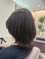 オフ(off)&nbsp;大人可愛い外ハネミディアムレイヤー