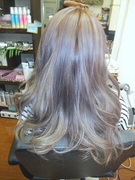 美容室 クレイ(CLAY) クールプラチナアッシュ