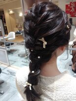 フェイバリット ビューティ ヨシミ(Favorite Beauty YOSHIMI)&nbsp;編みおろしヘア