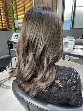 ヘアリゾートユア 新大久保店(hair resort YuA) スモーキーベージュカラー