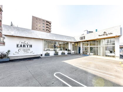 アース 明石店(EARTH)の写真