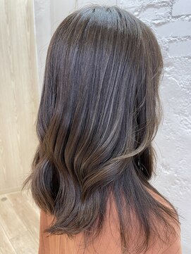 イーハトーヴヘアー(Yehatov) 暖色系のチョコレートベージュ