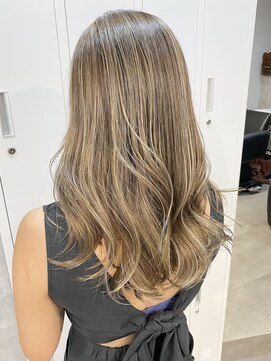 ベア(Bear) ミルクティーベージュブランドダブルカラーハイライトブリーチ