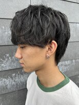 ヒュイル バイ ニアウ(Hwyl by Niau) メンズマッシュパーマスパイラルパーマニュアンスパーマフェード