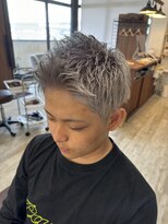 ヘアーサロン 銀 ハイトーングレーカラー