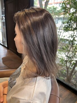 レパーン(Lepa) ベージュ系インナーカラー