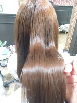 ミュズィー ドゥ ヘア(Musee du hair) 透明感カラー