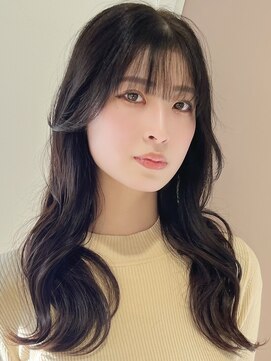 ティア(Tia.) ロングヘア/ウェーブ巻き/外巻き/シースルーバング/サイドバング