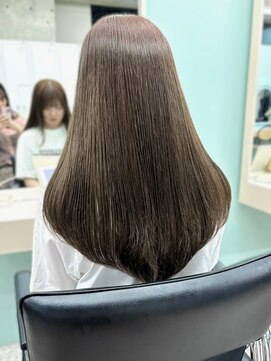 イロウ 天神大名店(IROW) 髪質改善トリートメント　オリーブベージュ　透明感【天神大名】