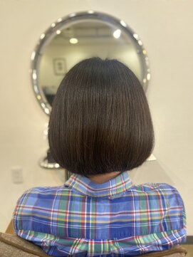 ビィーワンイースト(Be 1 EAST) 前上がりボブ