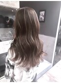 Moana【新越谷】#コントラストハイライト#ベージュ#ブリーチ