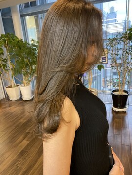 ザック ヴィ(ZACC  vie) レイヤーカット　グレージュ　20代30代40代