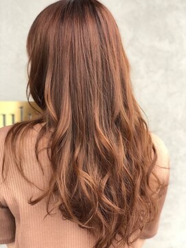 ヘアーデザイン ディードット ウル(D. ulu) アプリコットベージュ
