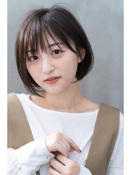 リル 8F 銀座(Rire) 【Rire-リル銀座-】３０代４０代にオススメマッシュショート